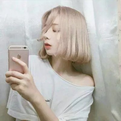 等候董建华发落